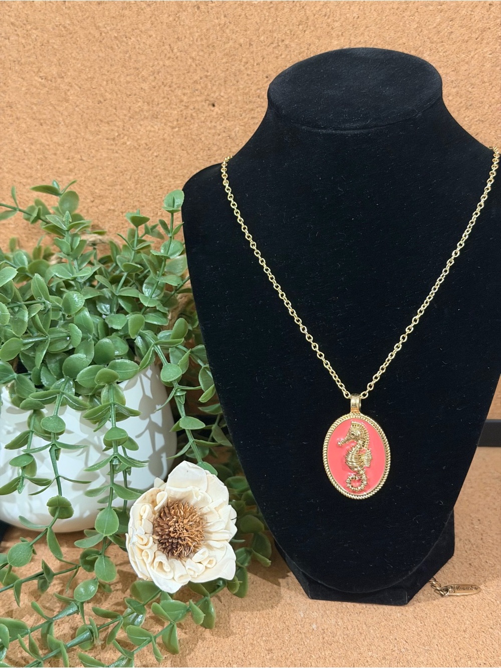 Plunder Design Trendy Fashion Jewelry Coral Seahorse Gold Chain Pendant Necklace